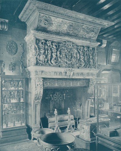 Paris: Oymalı Bir Şömine, Musee Cluny (s/b fotoğraf) by French Photographer