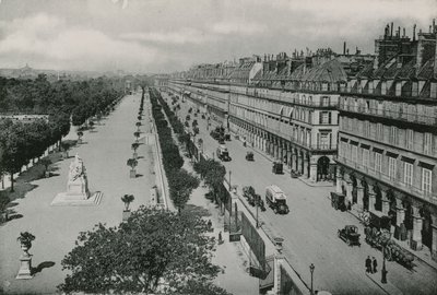 Perspektif du Jardin des Tuileries et la Rue de Rivoli, Sokak Rivoli ile Tuileries bahçesinde Perspektif (fotogravür) by French Photographer