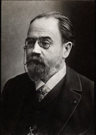 Emile Zola'nın (1840-1902) portresi Fransız yazar. by French Photographer