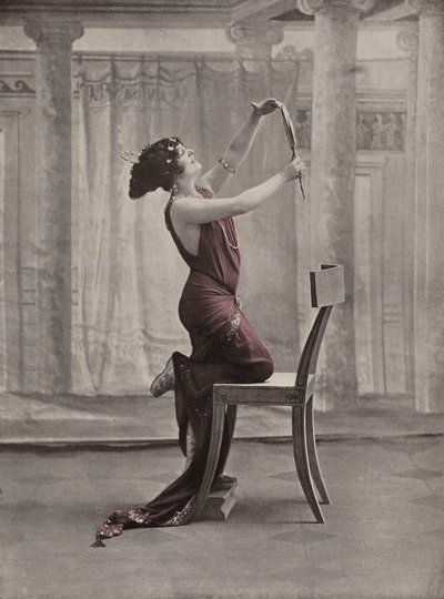 Regina Badet, Fransız komedi oyuncusu (renkli fotoğraf) by French Photographer
