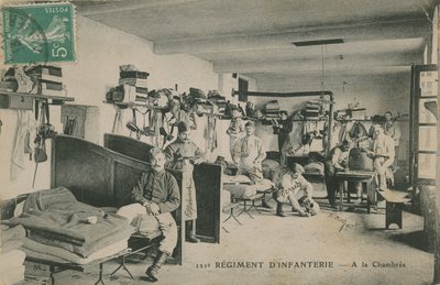 Fransız 121. Piyade Alayı askerleri kışlalarında. 1913 yılında gönderilen kartpostal. by French Photographer