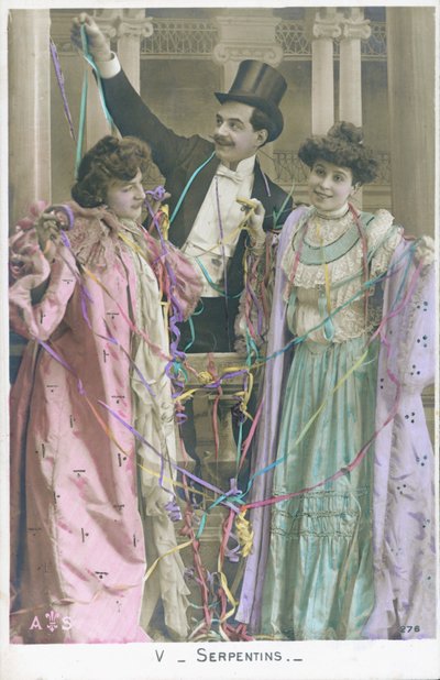 Maskeli Balo (renkli fotoğraf) by French Photographer