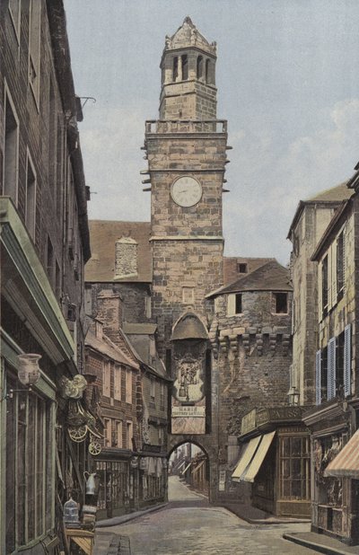 Vire, Porte de lHorloge, şehir dışında by French Photographer