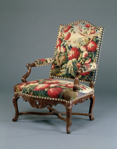Louis XIV Fauteuil, c.1710 (oymalı ceviz ve goblen) (ayrıca bkz. 220169) by French School