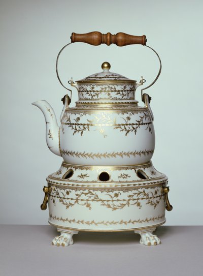Louis XVI porselen su ısıtıcısı ve sehpa, Paris