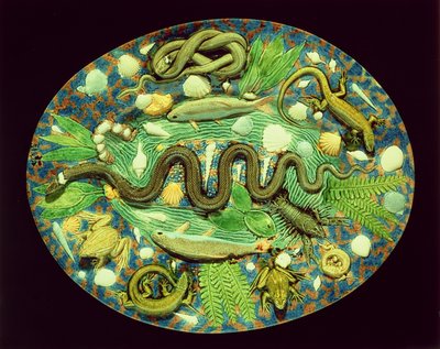 Oval Balıklı Ve Sürüngenli Yemek, Bernard Palissy malı (toprak çömlek) reprodüksiyonu by French School