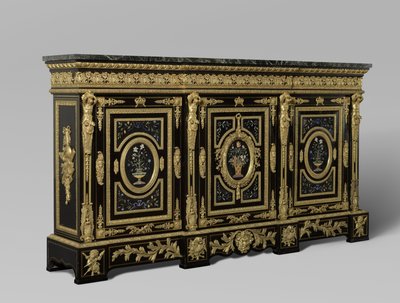 Üç kapılı dolap, c.1835-38 (bronzlu yaldızlı ahşap) by French School