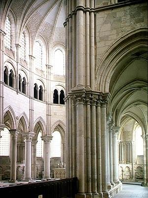 Transept ve ambulatuvarın bir kısmının görünümü, 1120-50 by French School