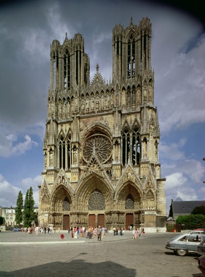 1231