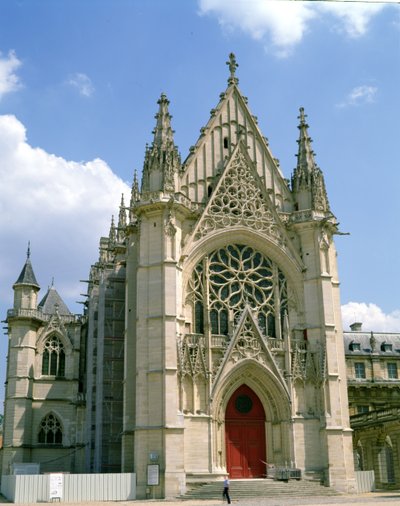 Şapelin batı cephesi by French School