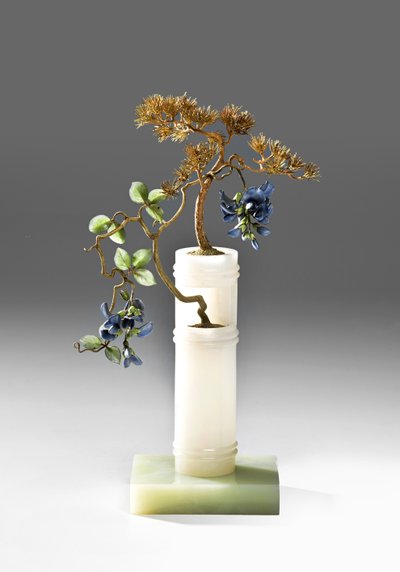 Bir wisteria tarafından kucaklanan çam ağacı, 1908-1914 by Fyodor Alexeievich Afanasyev