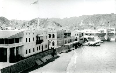 Muscat'ta sahil by G.J. Eccles