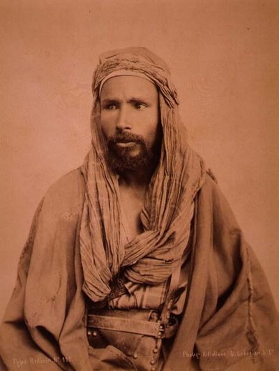 Mısırlı bir Bedevi portresi (sepya fotoğrafı) by G. Lekegian