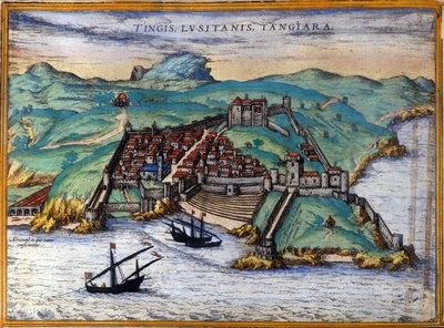 Müstahkem şehir Tangier ve sahil, Fas görünümü. Üç gemi kıyıya yakın demirli. “Ciuitates orbis terrarum Liber primus”, Georgius Braun ve franz Hohenberg, Köln 1582. by Georg Braun and Hogenberg Franz