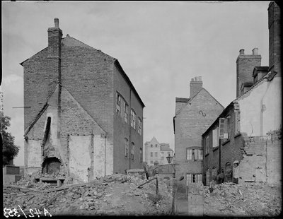 Mahkeme 16, Little Park Caddesi, Coventry, 1941. by George Bernard Mason