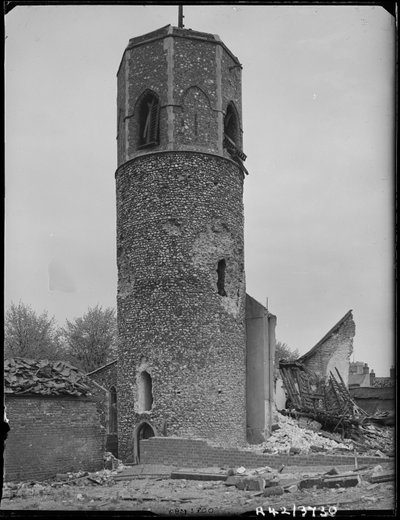 Aziz Benedict Kilisesi, Aziz Benedict Caddesi, Norwich, Norfolk, 1942. by George Bernard Mason