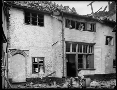 Büyük Salon, 127 Oak Street, Norwich, Norfolk, 1942. by George Bernard Mason