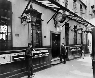 Lombard Street Postanesi, Londra Şehri, 19. yüzyılın sonları ile 20. yüzyılın başları by George Davison Reid