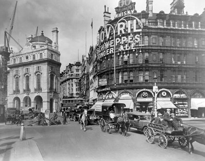 Piccadilly Circus, Westminster Şehri, Londra, 20. yüzyılın başlarında. by George Davison Reid