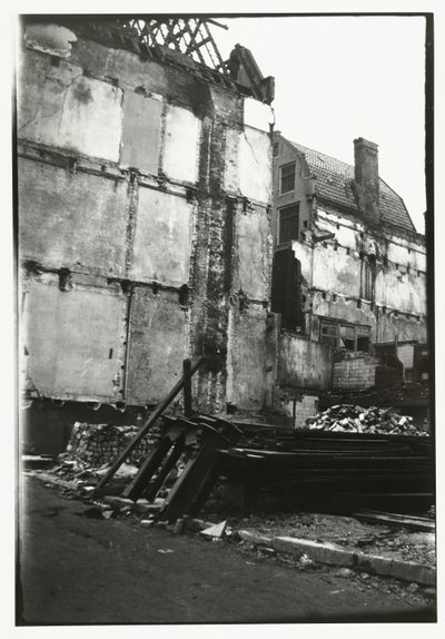 Amsterdam caddesinde yıkım by George Hendrik Breitner