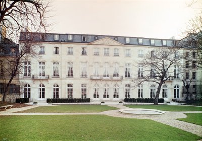 1713 yılında inşa edilen Hotel de Beauharnais