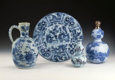 Çin tarzında Frankfurt mavisi ve beyaz seramik seçkisi, c.1700 (seramik) by German School