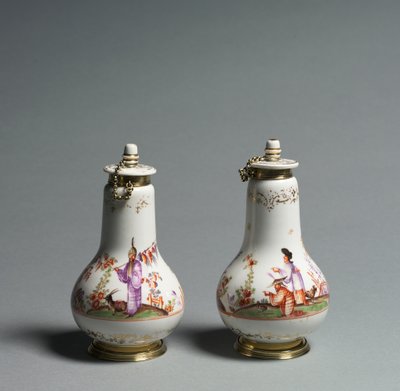 Kapalı Şişe, üretici Meissen Porselen Fabrikası, Almanya, c.1720-1723 by German School