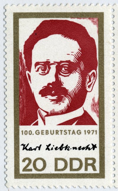 Spartakist hareketin (Spartakizm veya Alman Sosyal Demokrat Partisi) kurucularından Alman devrimci komünist Karl Liebknecht