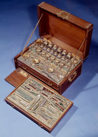 Seyahat Cerrahisi ve Eczane Kiti. 1640. Augsburg. Dekoratif Sanatlar, Paris. by German School