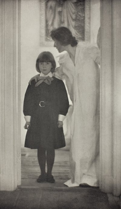 Kadınlar Arasında Kutsanmış Sanat Sen by Gertrude Käsebier