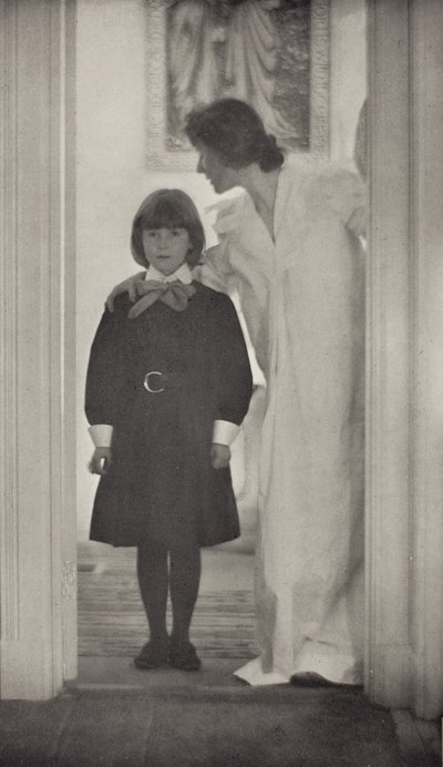 Kadınlar Arasında Kutsanmış Sanat Sen by Gertrude Käsebier