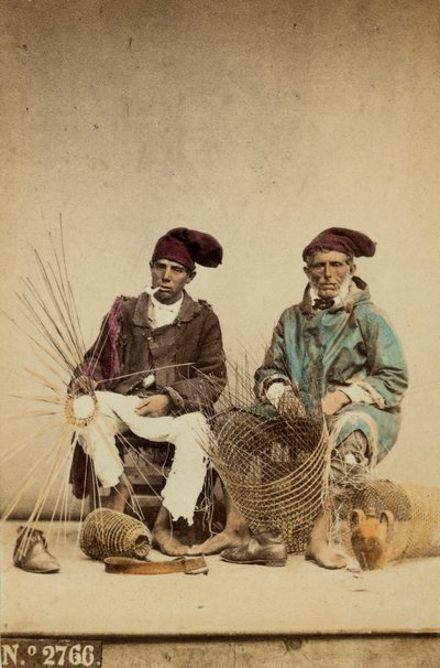 Hasır dokumacılar. Napoli by Giorgio Sommer