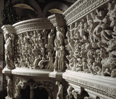 Giovanni Pisano (1248-1314) tarafından gerçekleştirilen Sandalyenin Detayı: Seçilmişler ve lanetler arasındaki Mesih yargıcı (Mermer minber kabartmalarının detayı, seçilmişler ve lanetlenmiş ruhlar arasındaki İsa) 1302-1311 Pisa Katedrali (Duomo di Pisa),  by Giovanni Pisano