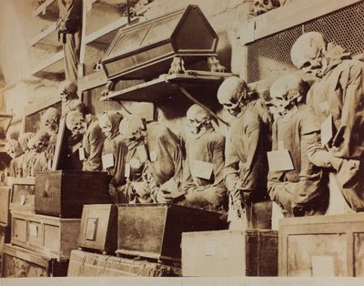 Palermo'daki Capuchin rahiplerinin Yeraltı Mezarlarının Detayı by Giuseppe Incorpora