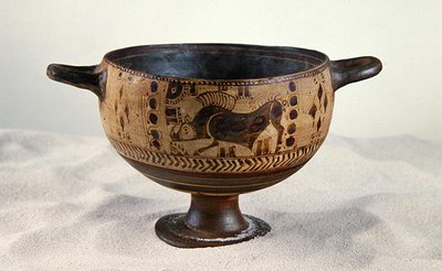 Siyah figürlü kotyle, yaklaşık MÖ 600-500 (seramik) (ayrıca bkz. 307544 ve 307545) by Greek