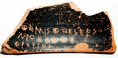 Ostrakon (veya ostracon) (çoğul: ostraca veya ostraka), Antik Yunan