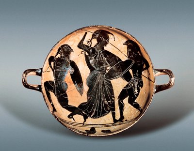 Truva Savaşı: Hektor ve Akhilleus arasında mücadele eden Tanrıça Athena. MÖ 6. yüzyıl. Kylix (içecek bardağı) seramikte siyah figürlere sahiptir, Katalonya Arkeoloji Müzesi, Barselona. by Greek