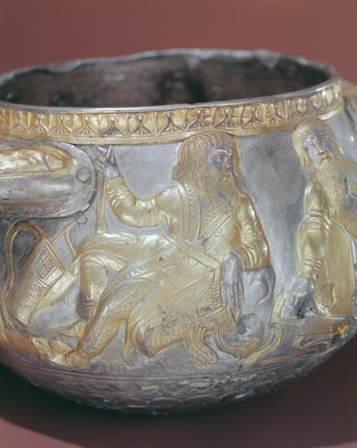 İskit askerlerini betimleyen bardak (gümüş yaldızlı) (343629 detayı) by Greek School