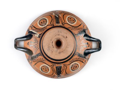 Damar, Göz-fincan. by Greek School