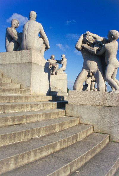 Norveç, Oslo. Vigelandsparken. Heykeller Gustav Vigeland (1869-1943). by Gustav Vigeland