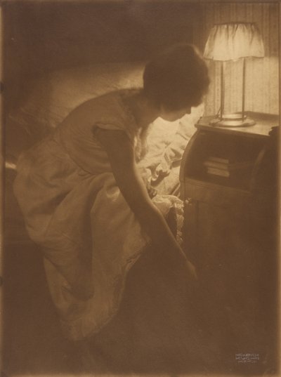 Bayan Mary [Warner] Gece Masasında by Heinrich Kuhn