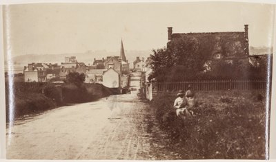 Norman Kasabası Manzarası, c.1870 (balmumu kağıt negatiften albümen baskı) by Henri Bevan