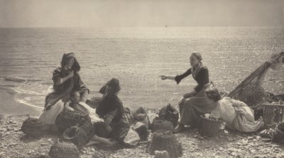 Sahilde dedikodu by Henry Peach Robinson