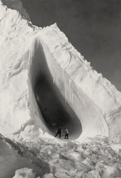  by Herbert Ponting