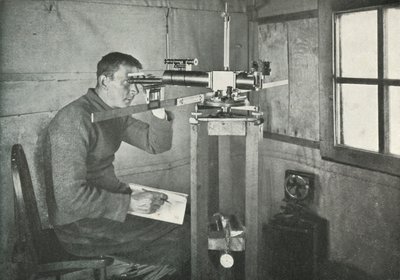 Dr. Simpson, Unifilar Manyetometrede, 1911, 1913 by Herbert Ponting