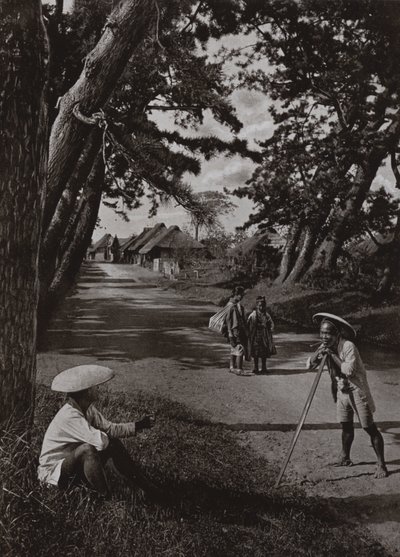 Eski Tokaido'da (s/b fotoğraf) by Herbert Ponting