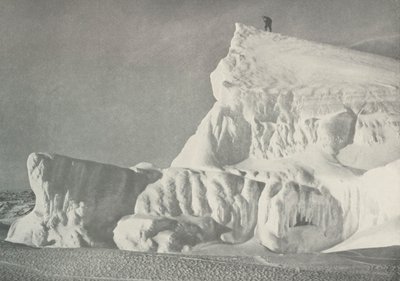Bir Buzdağının Zirvesinde, c1911, 1913 by Herbert Ponting