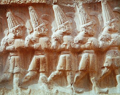 ಸಶಸ್ತ್ರ ದೇವರುಗಳ (ಕಲ್ಲು) ಟರ್ಕಿಯ ಮೆರವಣಿಗೆಯ ವಿವರ by Hittite