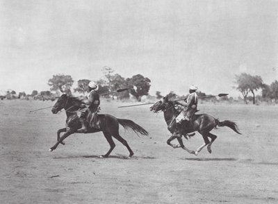 Afrika: Zincir zırhlı Aulad Hamid Arapları (b/w fotoğraf) by Hugo Adolf Bernatzik