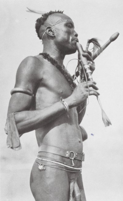 Orta Afrika Njambara (siyah-beyaz fotoğraf) by Hugo Adolf Bernatzik